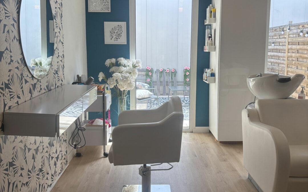 Avec Aurore : un accompagnement capillaire sur mesure pour les femmes en quête de bien-être